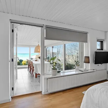 Semesterbostad 4 Bedroom Lovely In Væggerløse